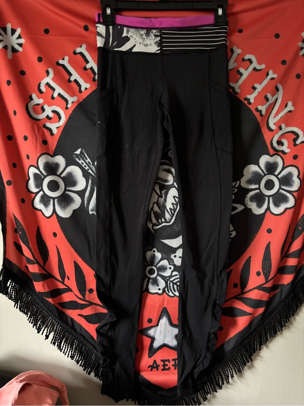 LuluLemon XS-S Leggings w Runched Bottoms